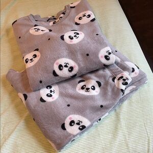 Gray Panda Print Pajama Set Size M